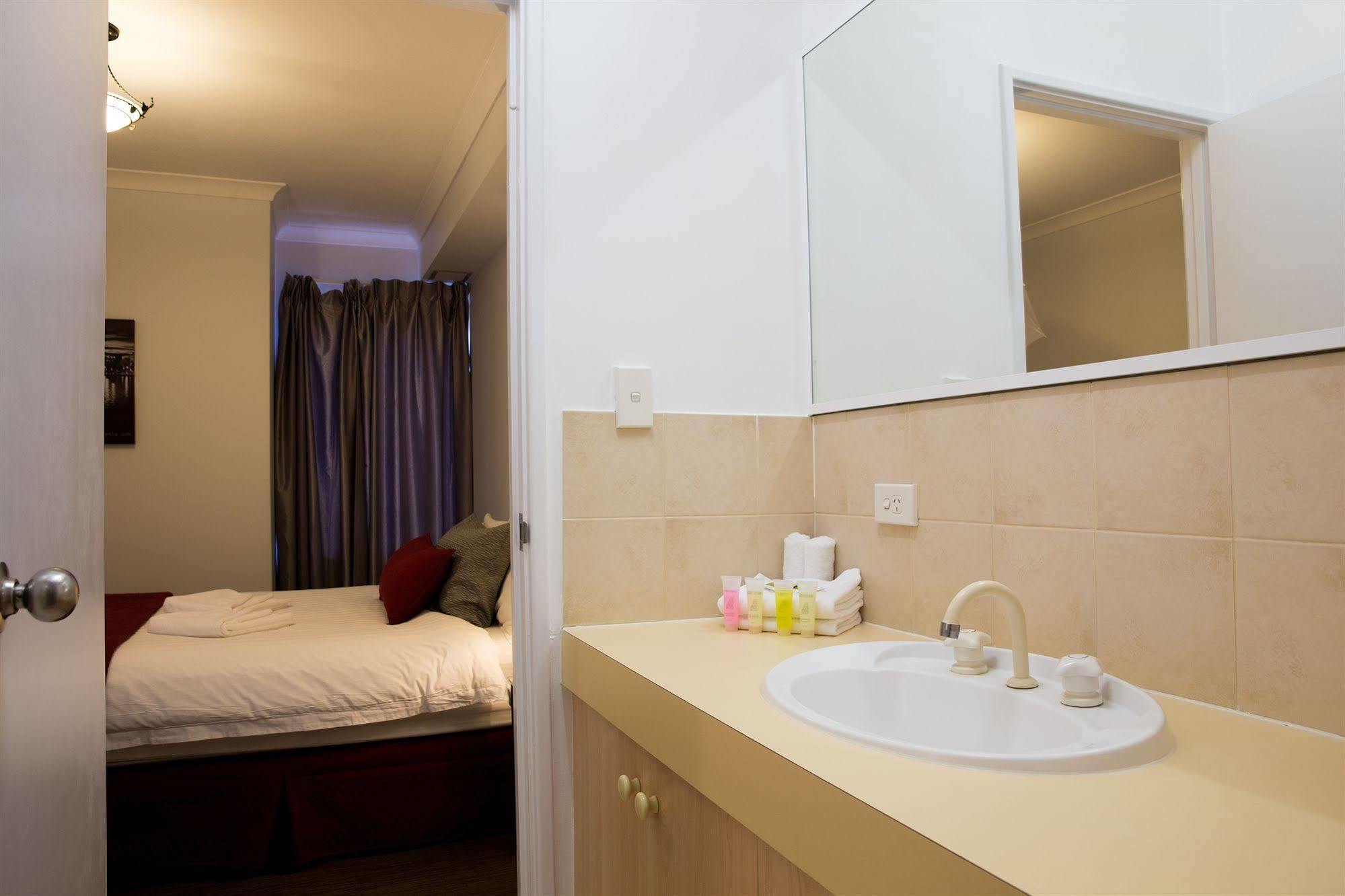 פרת'' Regal Apartments מראה חיצוני תמונה